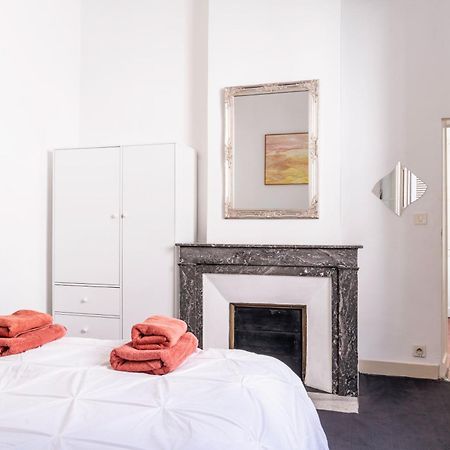 Demeure & Confort Nîmes Extérieur photo
