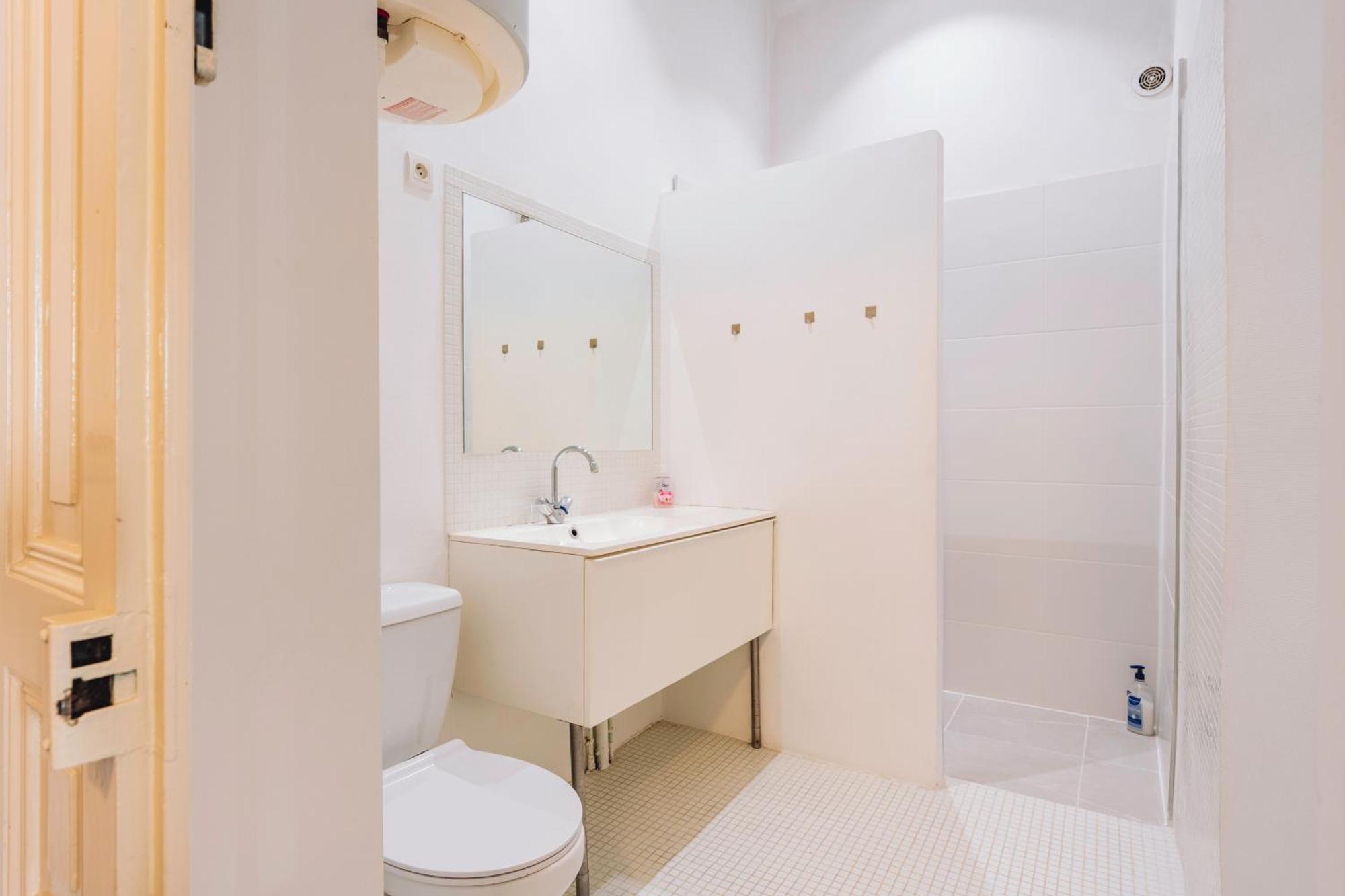 Demeure & Confort Nîmes Extérieur photo