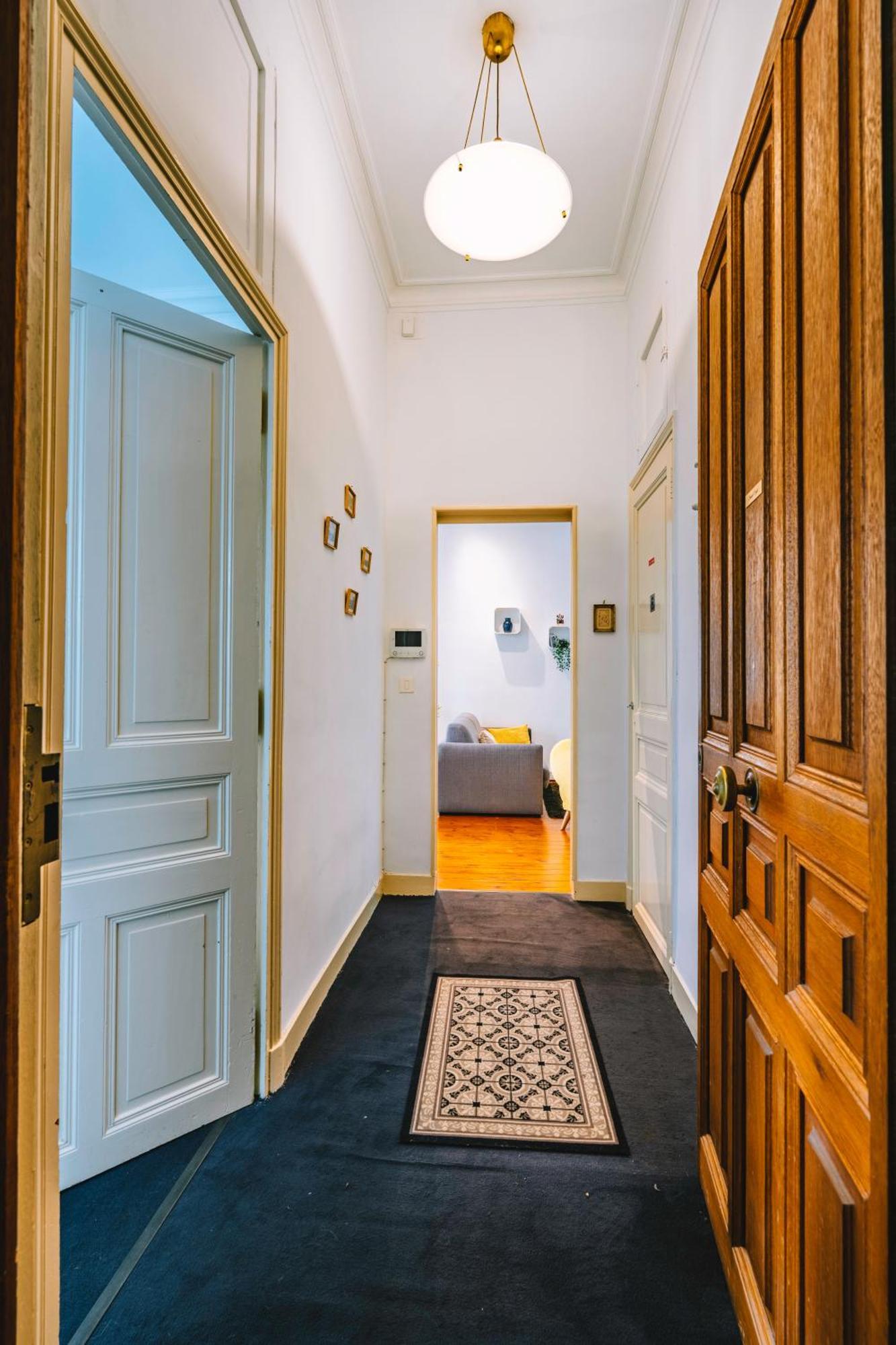 Demeure & Confort Nîmes Extérieur photo